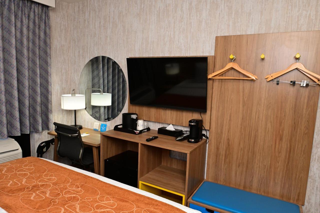 Days Inn By Wyndham Bronx Nyc New York Exterior foto