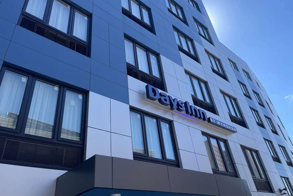Days Inn By Wyndham Bronx Nyc New York Exterior foto